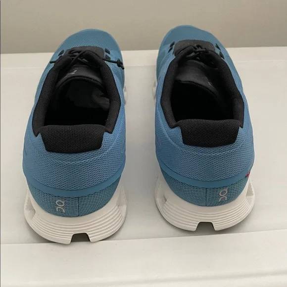 On Running Cloud 5 Niagara Blue Men’s Size 14 Sneakers Lightweight